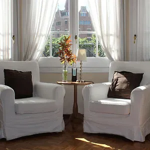 Ally's Bed&breakfast, ** Барселона
